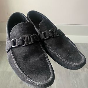 Mens Louis Vuitton black suede loafer shoes in size 6